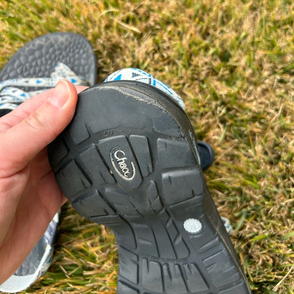 Chaco women’s Sandals with Blue and Gray Straps with it’s box - Picture 7 of 10